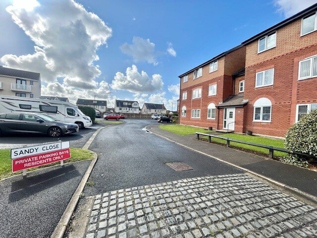 Flat Sandy Close in Thornton-Cleveleys