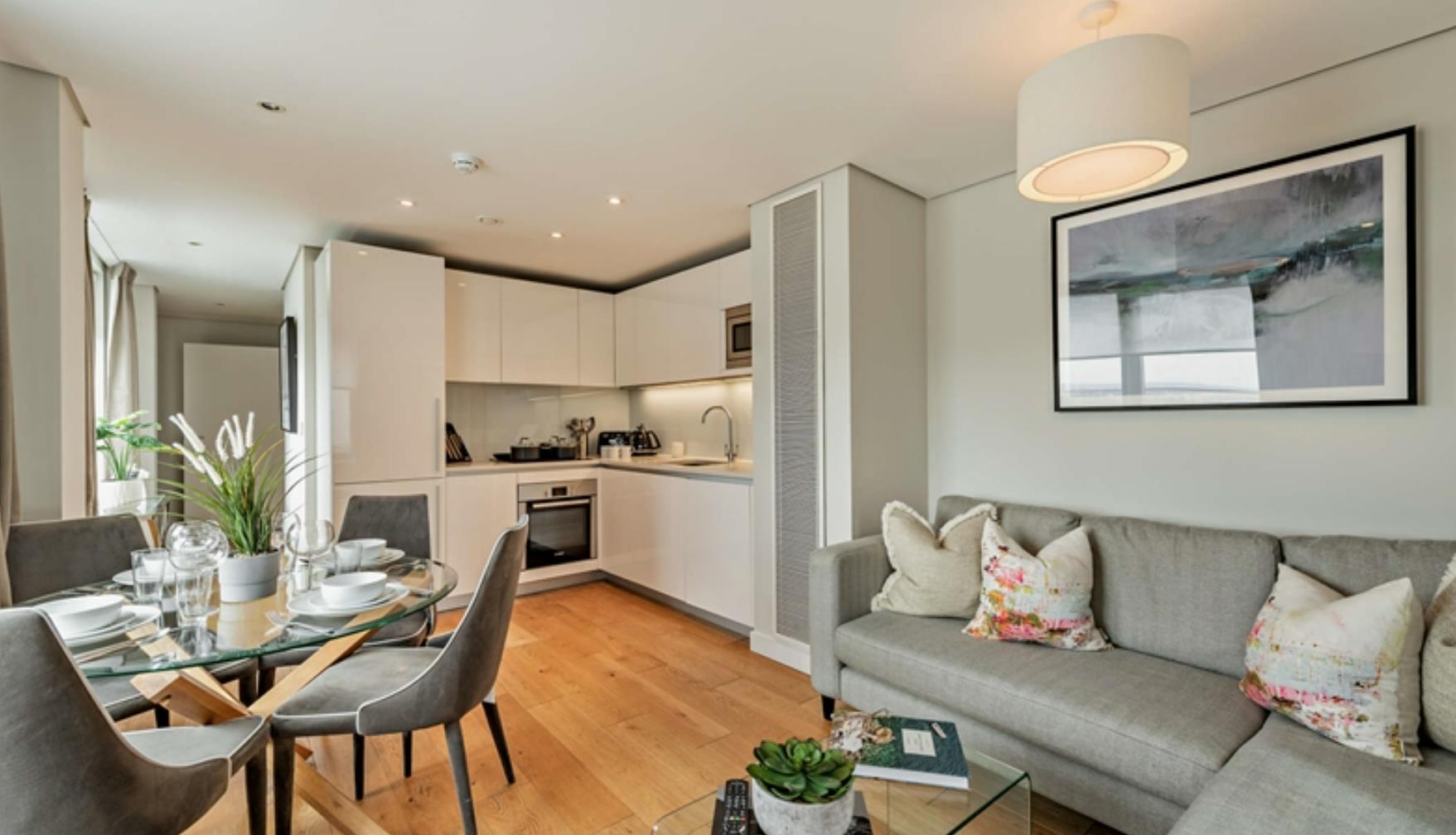 Flat Merchant Square in London
