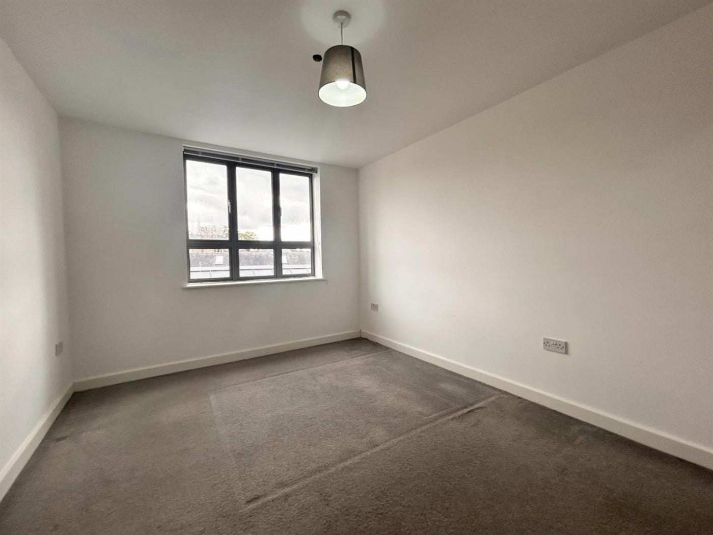 Flat Maidenhead Yard in East Hertfordshire