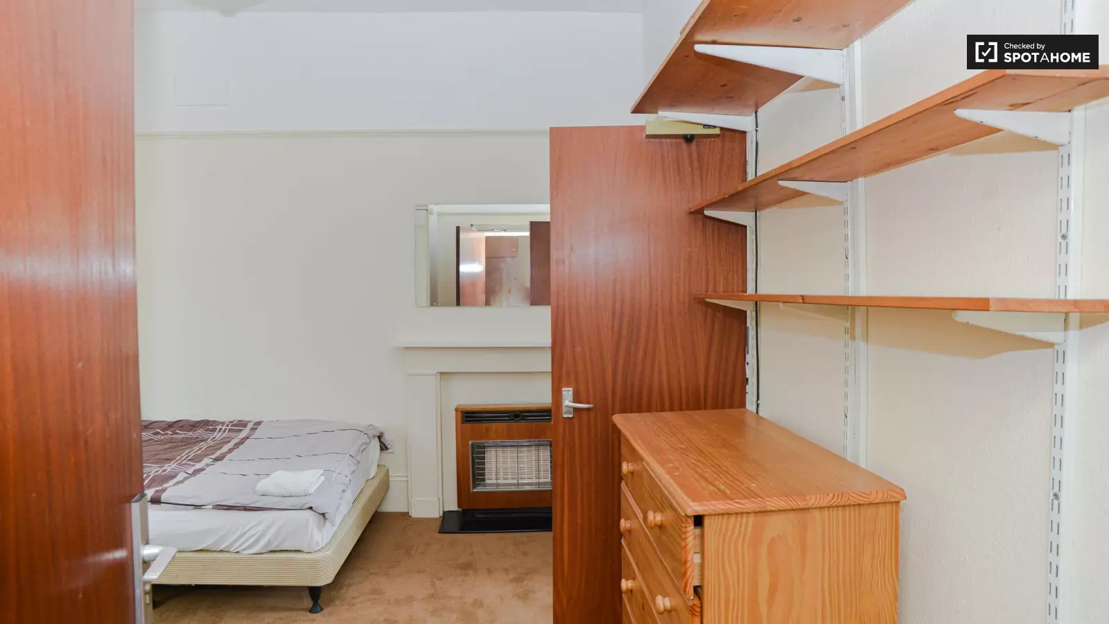 Flat St Anns Villas in Greater London