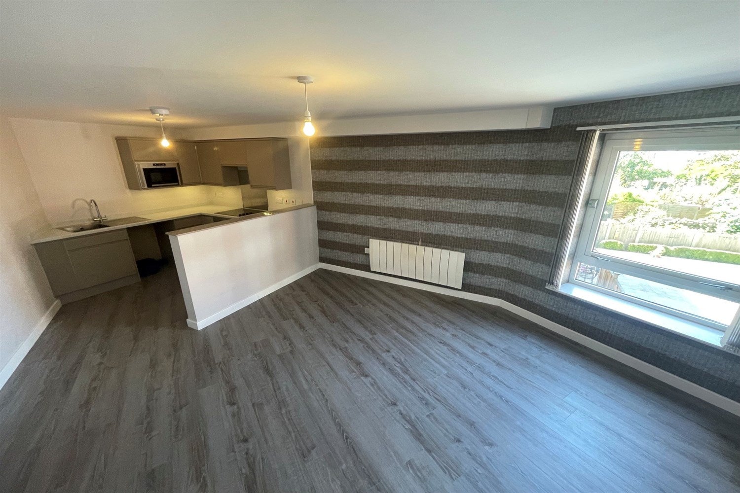 Flat Leigh Road in Southend-on-Sea