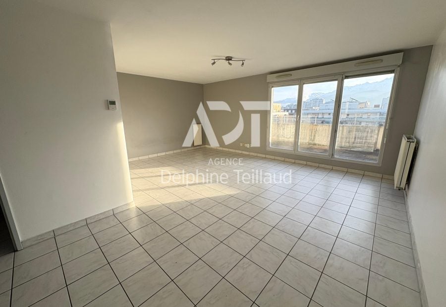 Appartement Allée des Deux Mondes à Grenoble