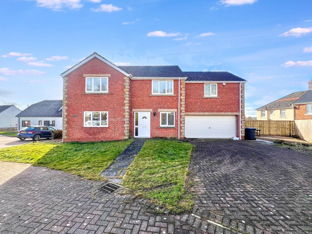 Flat Greenwood Avenue in Burnhope