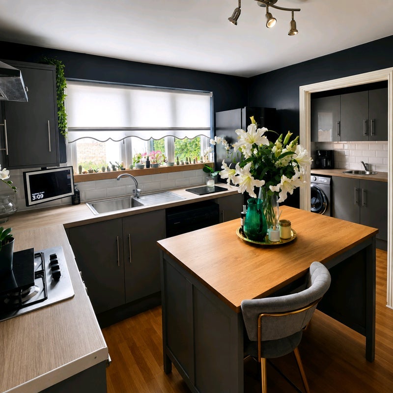 Room Balmoral Way in Huyton