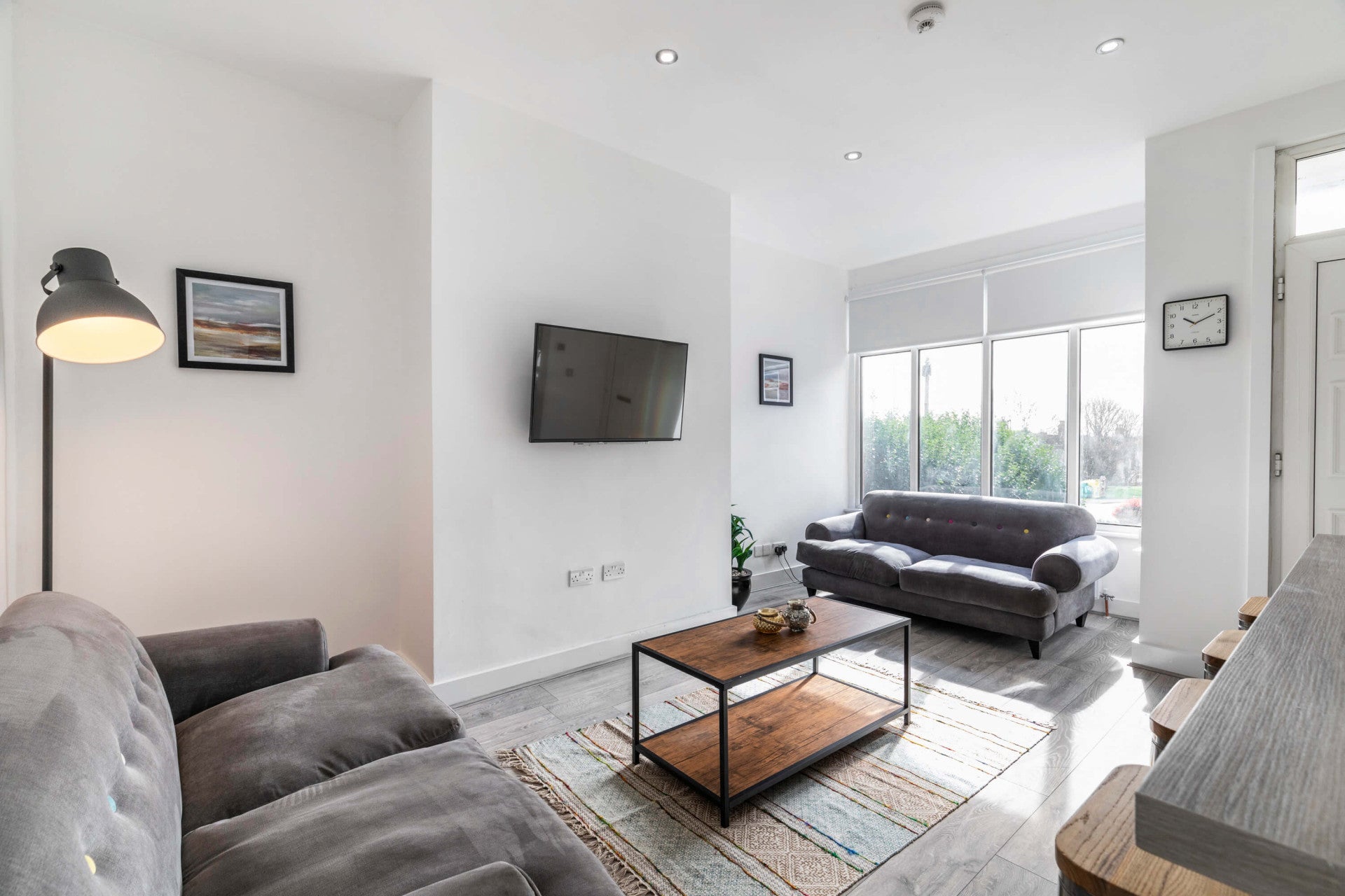Room Stanmore View in Leeds