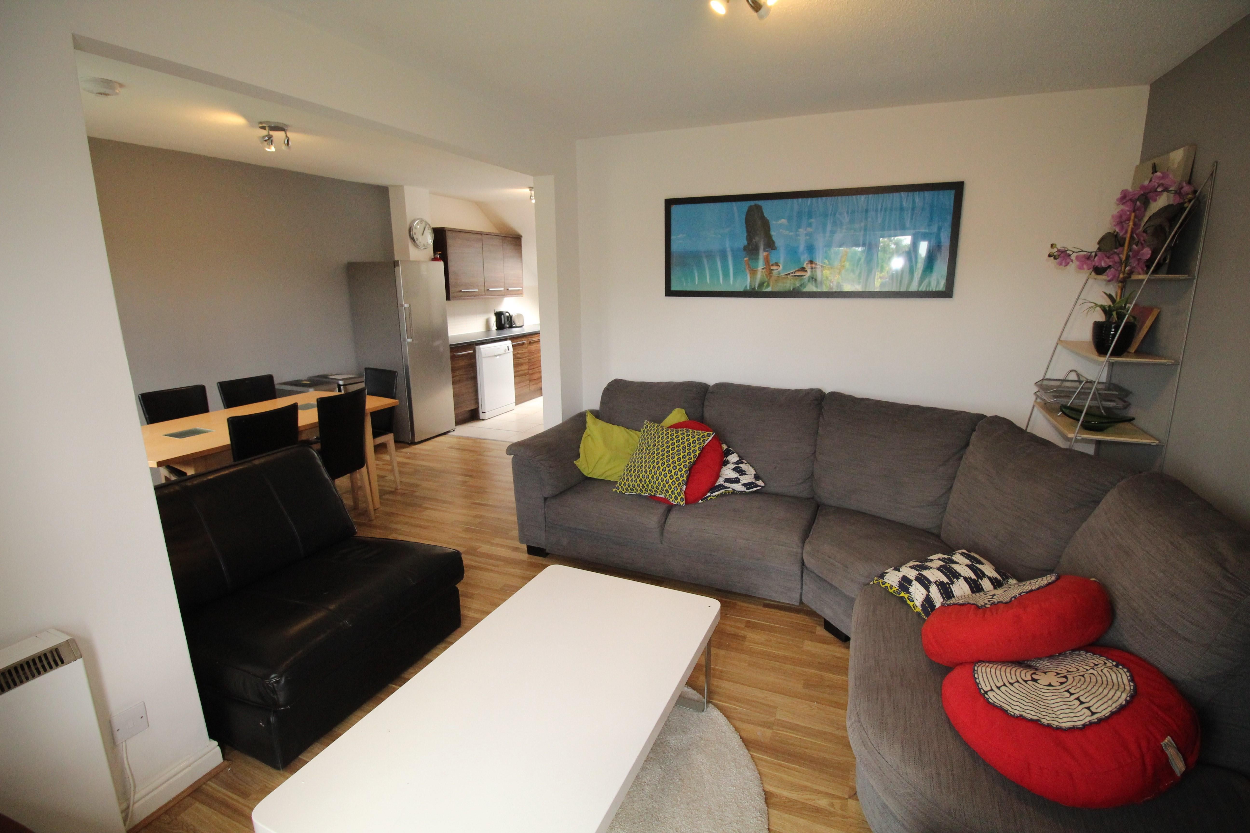 Flat Midland Road in Leeds