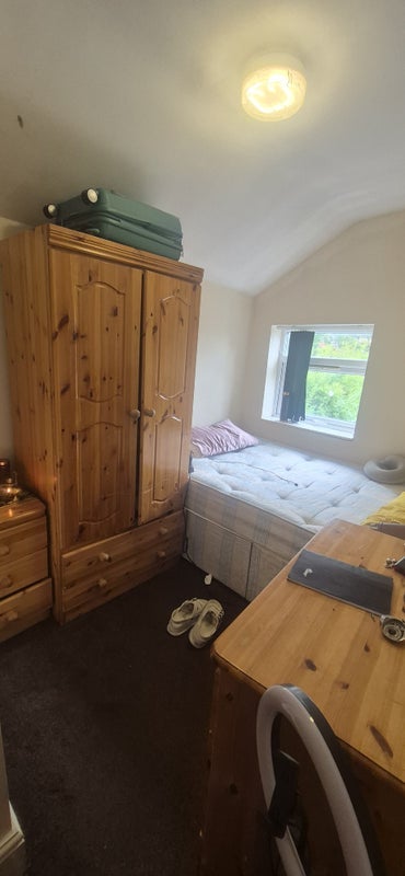 Room Teignmouth Road in Birmingham