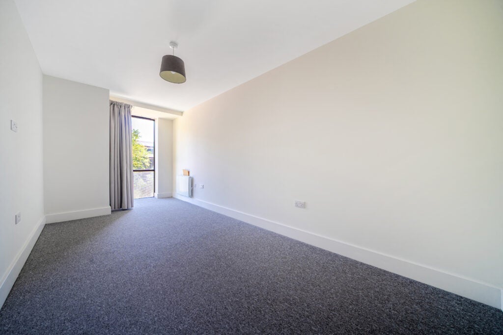Flat Weyside Park in Waverley
