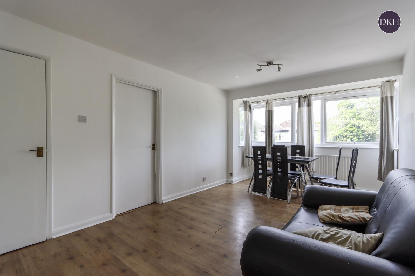 Flat Alexandra Grove in Greater London
