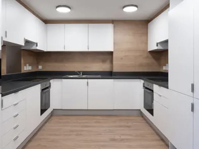 Room Fieldgate Street in Greater London