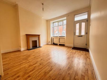 Flat Sparrow Terrace in Newcastle-under-Lyme