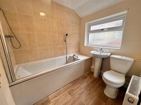 Flat Sparrow Terrace in Newcastle-under-Lyme
