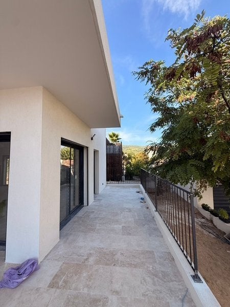 House Avenue Georges Métaireau in Ceyreste