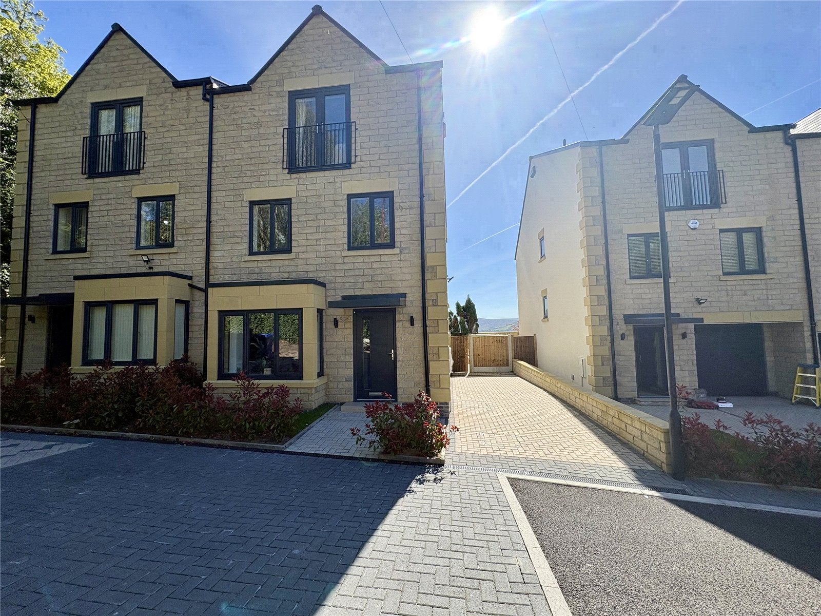 House Roe Cross Green in Ashton-under-Lyne