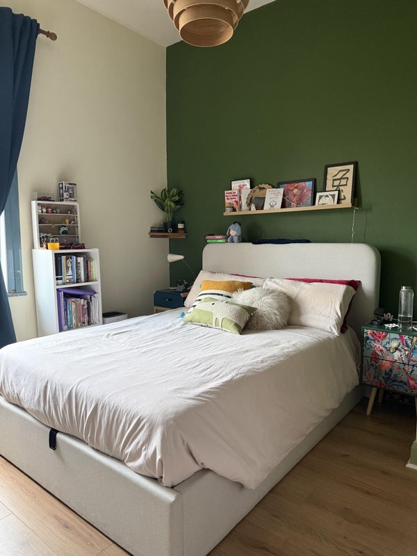 Room Truro Road in Greater London