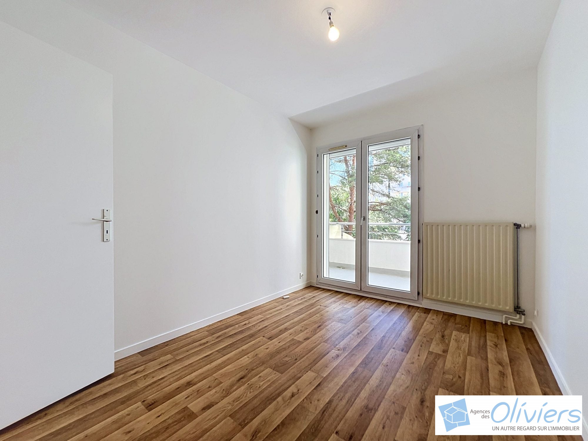 Flat Avenue du Centre in Montigny-le-Bretonneux