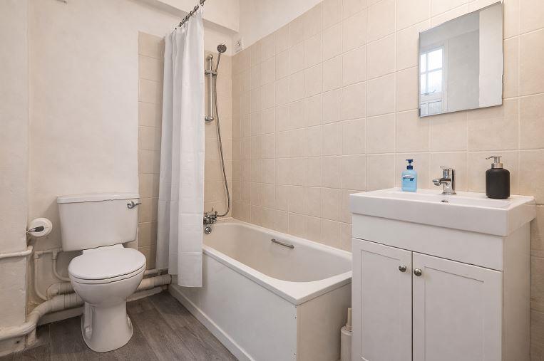 Flat Great Titchfield Street in City of Westminster