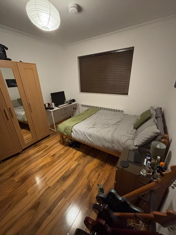 Room Crowland Road in Greater London