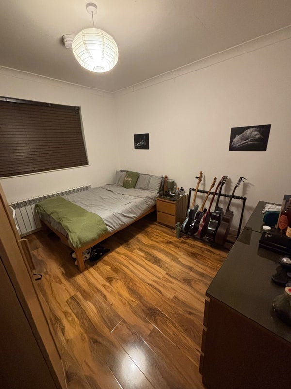 Room Crowland Road in Greater London