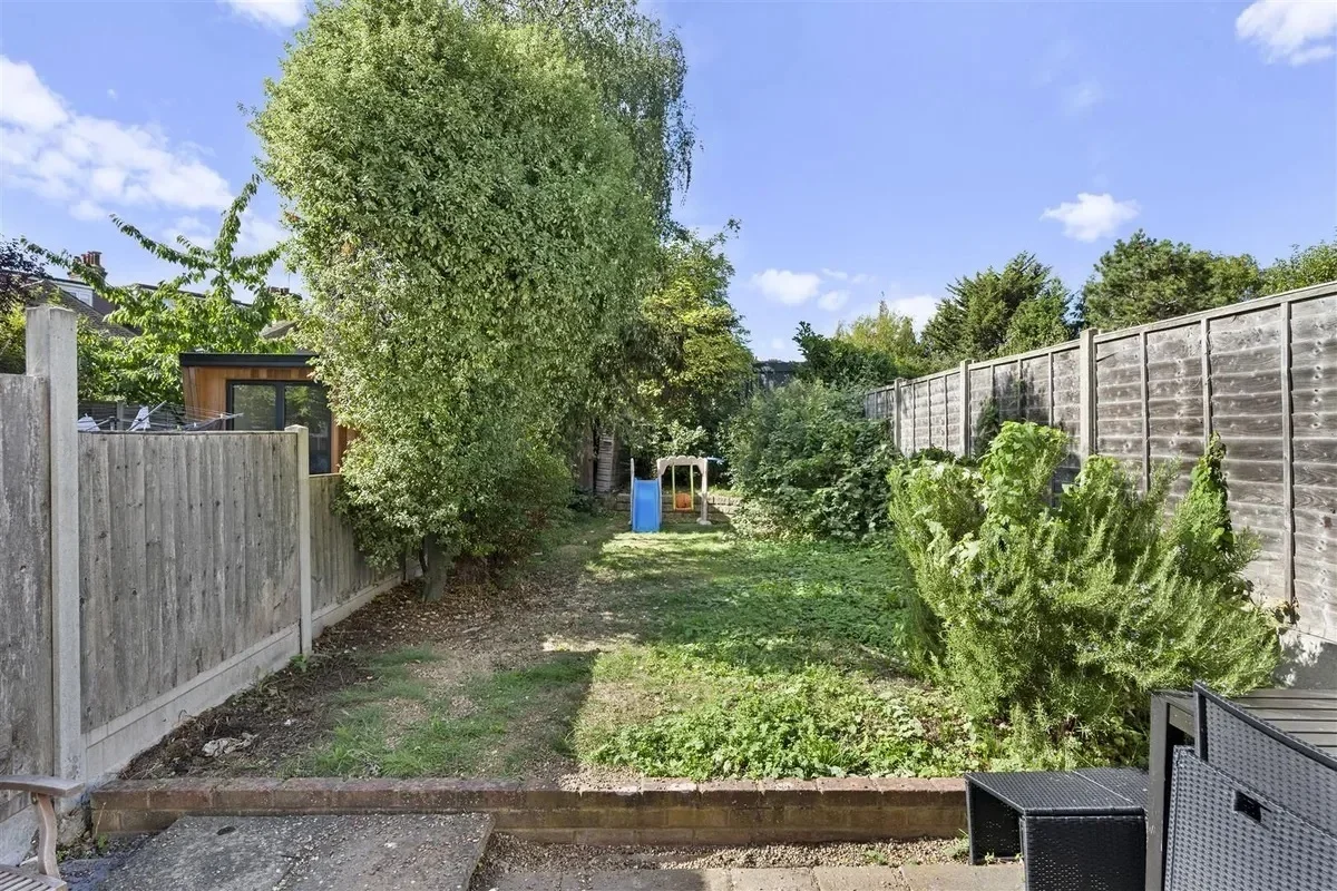 House Shenfield Road in Greater London