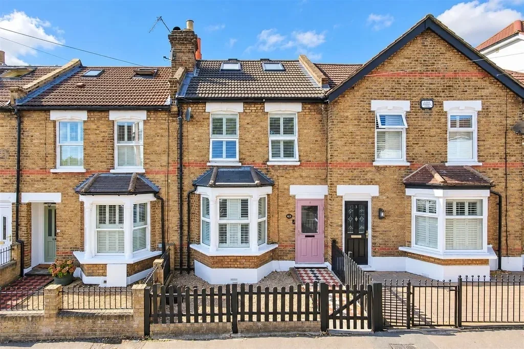 House Shenfield Road in Greater London