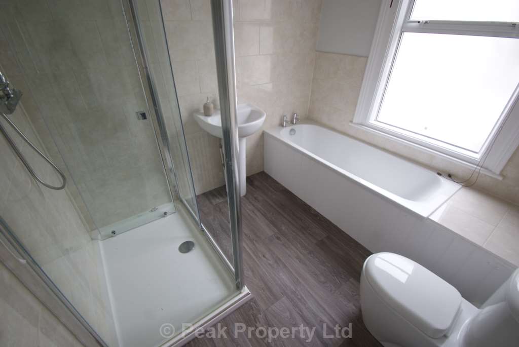 Room Ambleside Drive in Southend-on-Sea