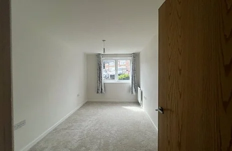 Flat Windrush Drive in High Wycombe Community Board