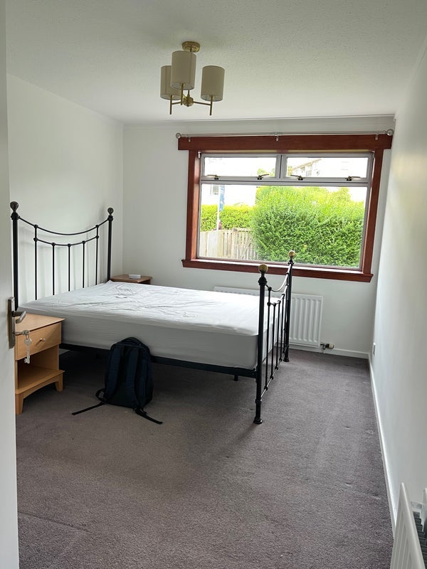 Room Oxgangs Avenue in City of Edinburgh