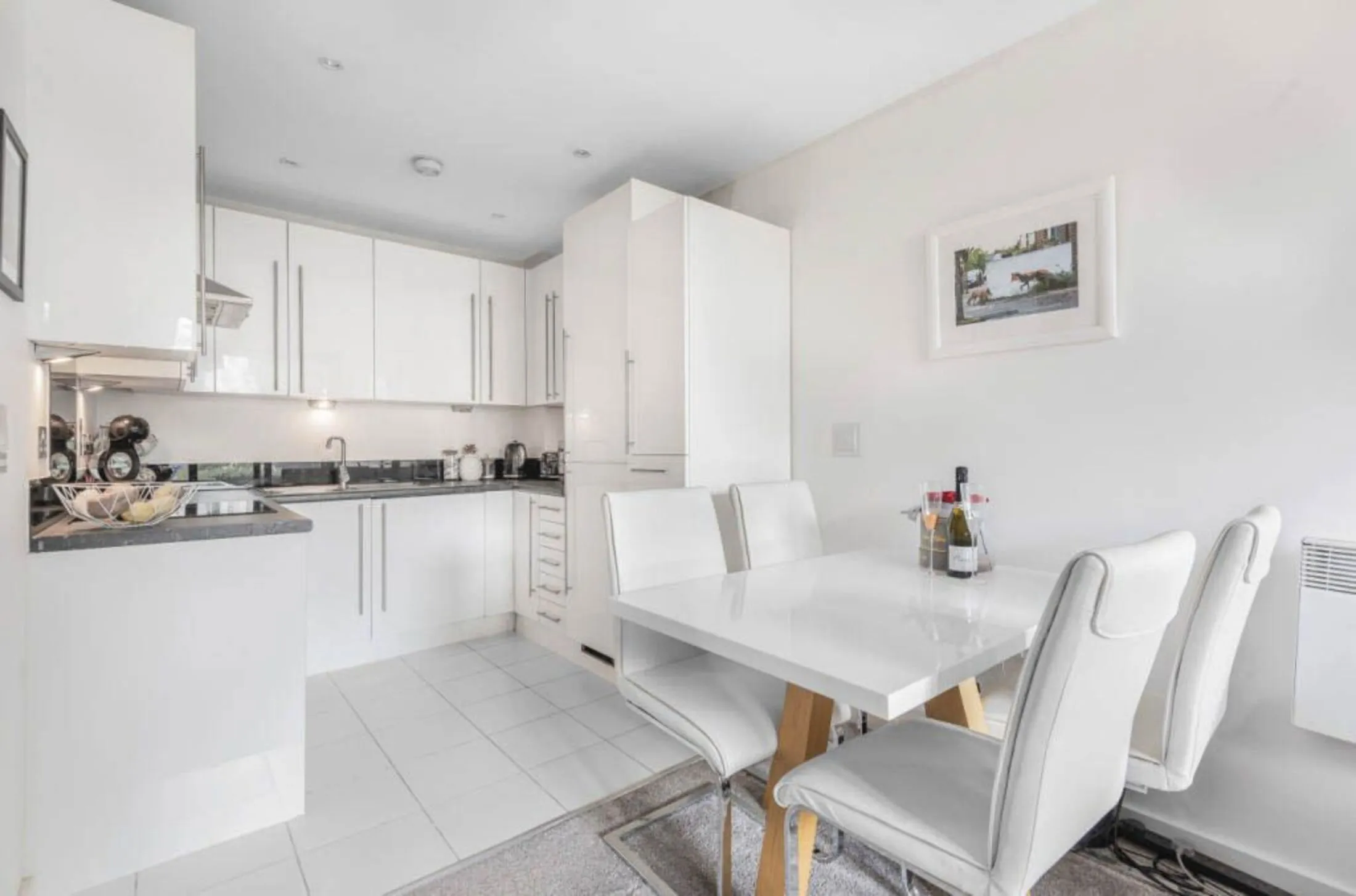 Flat Silvertown Way in Greater London