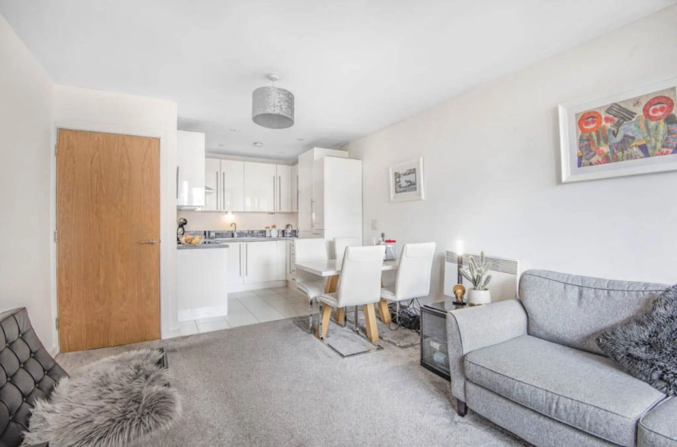 Flat Silvertown Way in Greater London