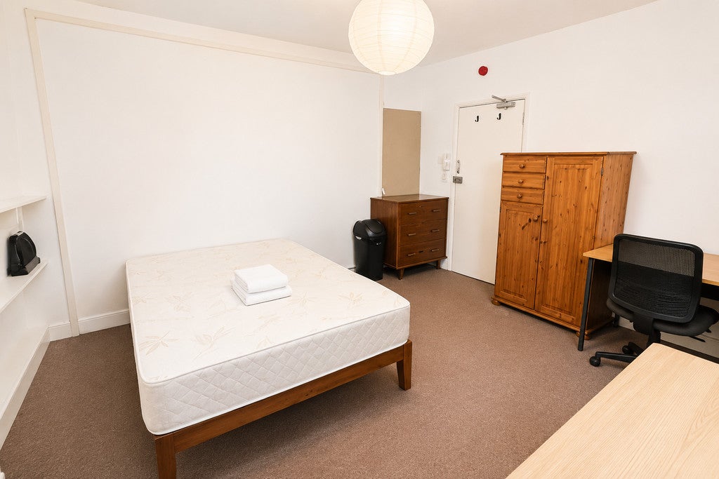 Room Clarendon Street in Cambridge