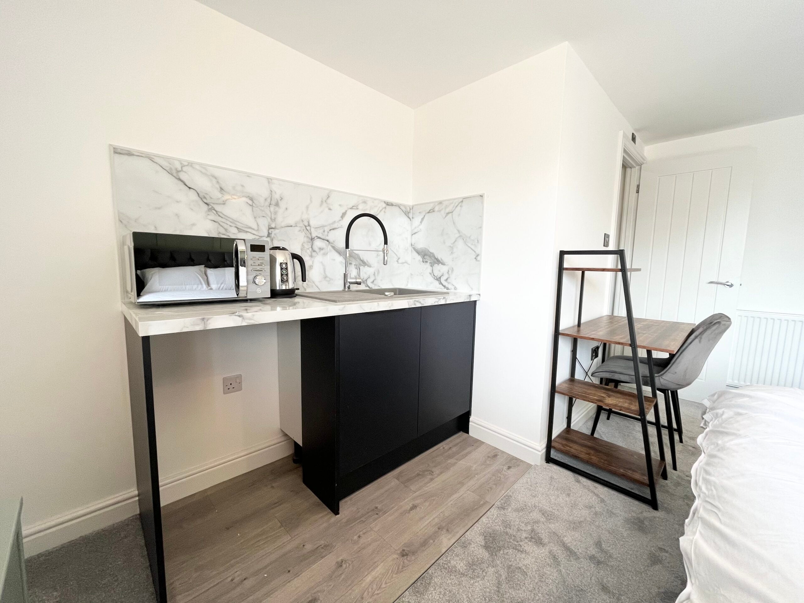 Room St Margarets Road in Peterborough