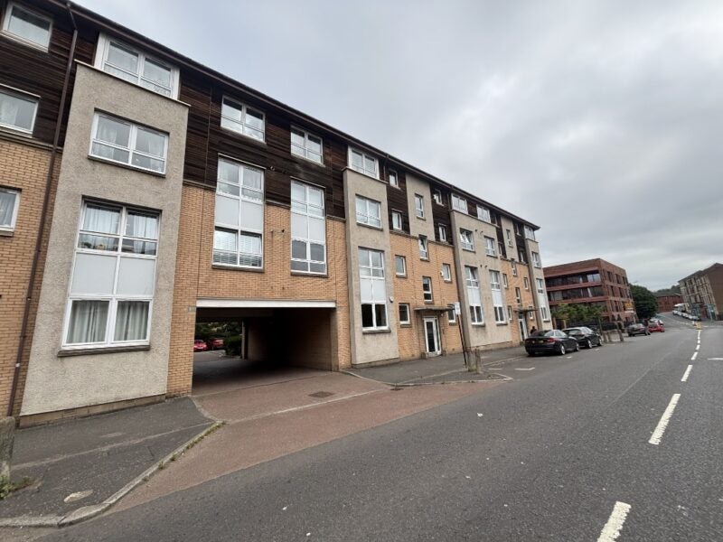 Flat Lansdowne Crescent Lane in Glasgow