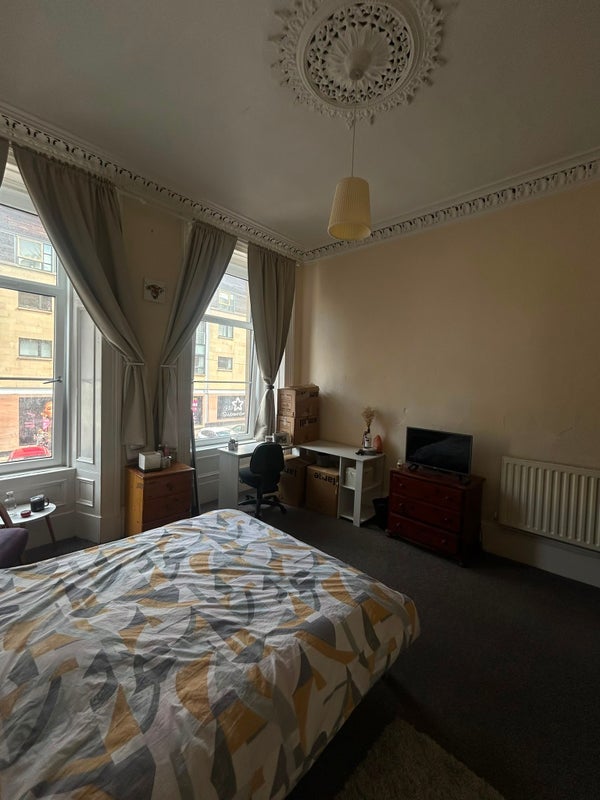 Room Cresswell Street in Glasgow