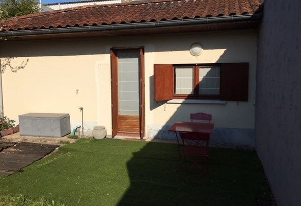 Flat Rue des Treilles in Libourne