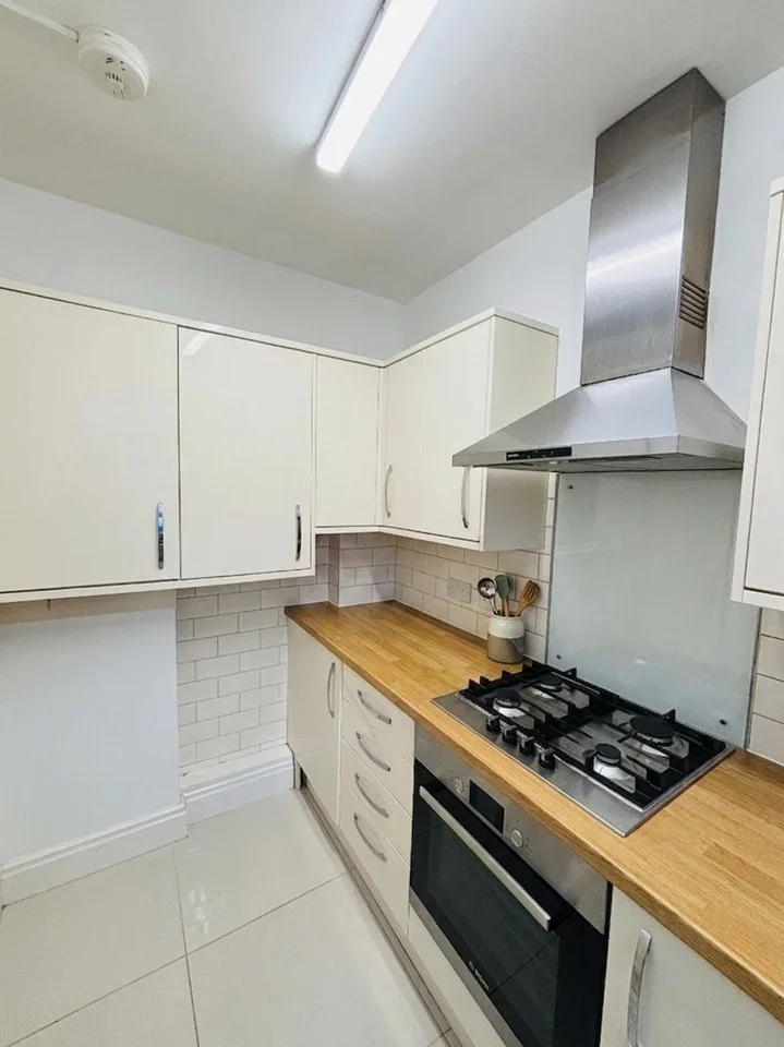 Room Percival Street in Greater London