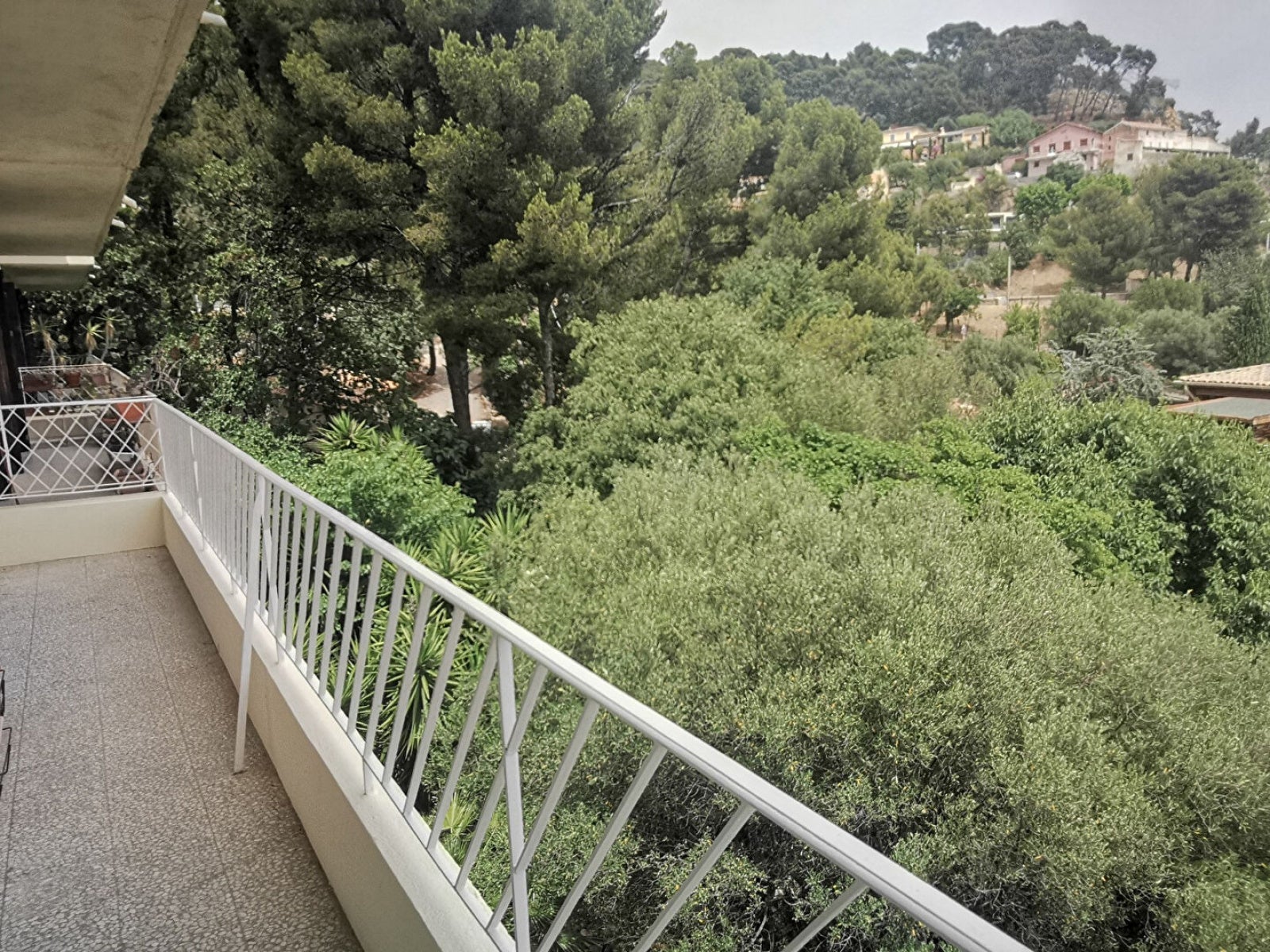 Flat Avenue Joseph-Louis Ortolan in Toulon