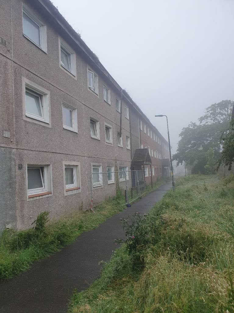 Flat Mall Path in Pumpherston