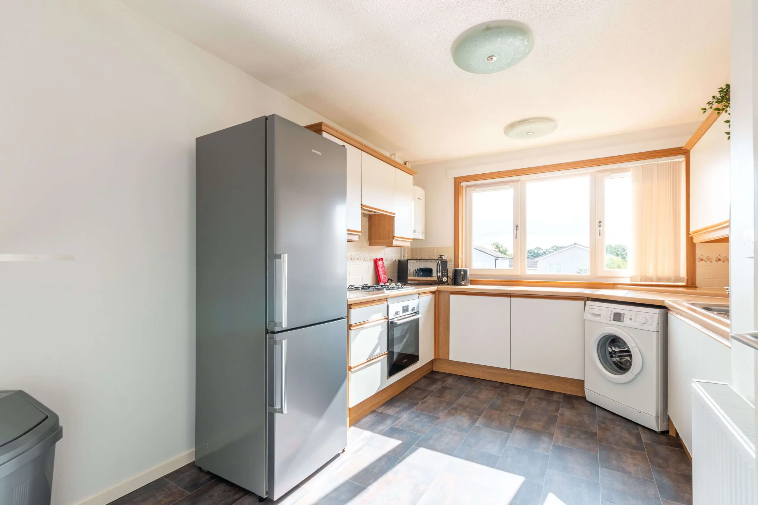 Flat Howden Hall Crescent in City of Edinburgh