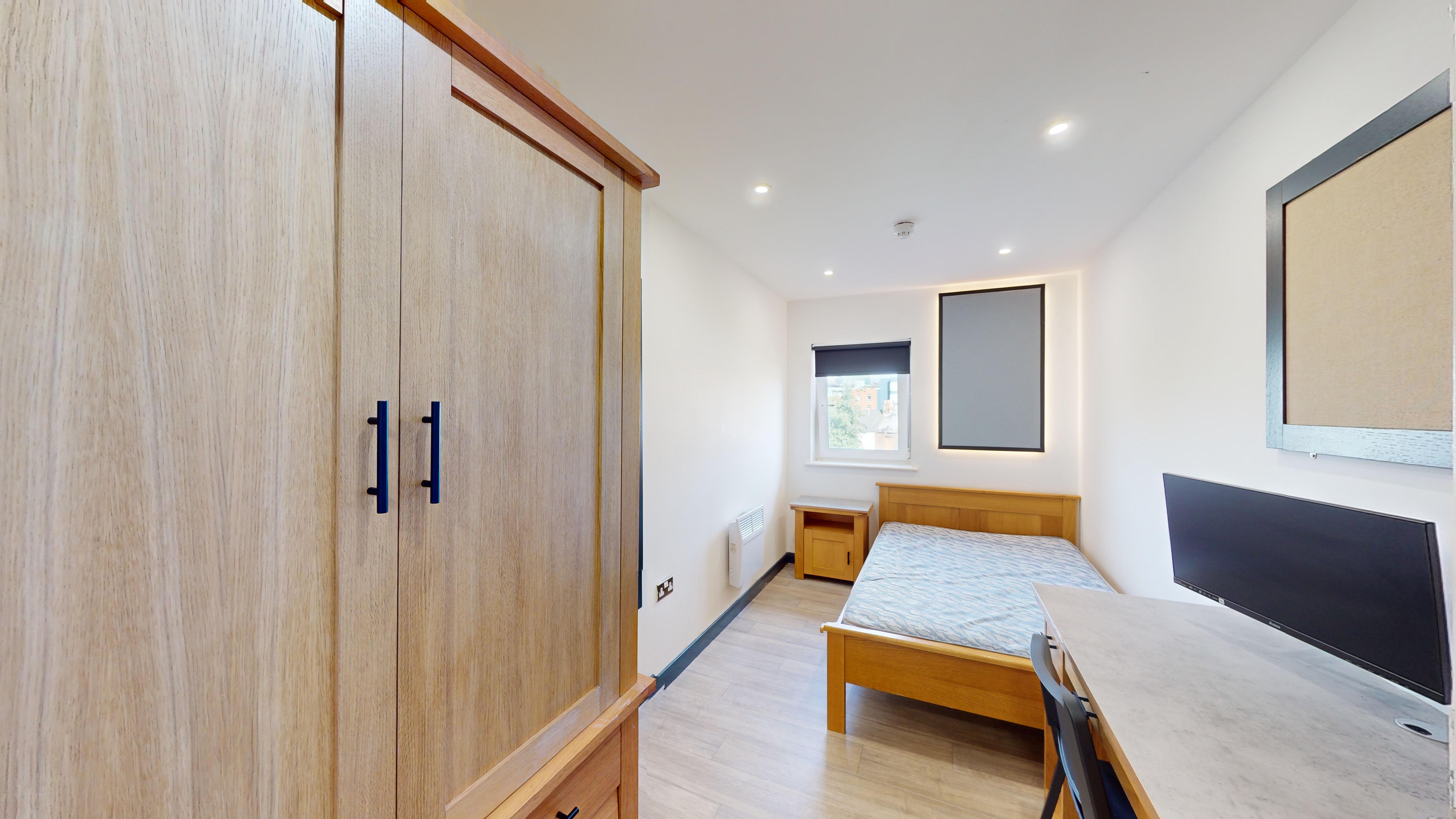 Room Stepney Lane in Newcastle upon Tyne