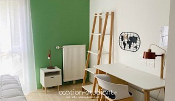 Room Impasse du Télégraphe in Évry