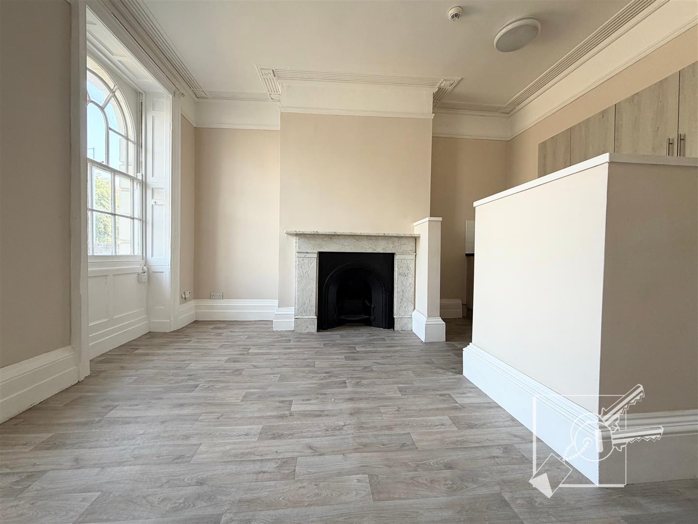 Flat Milton Road in Gravesham