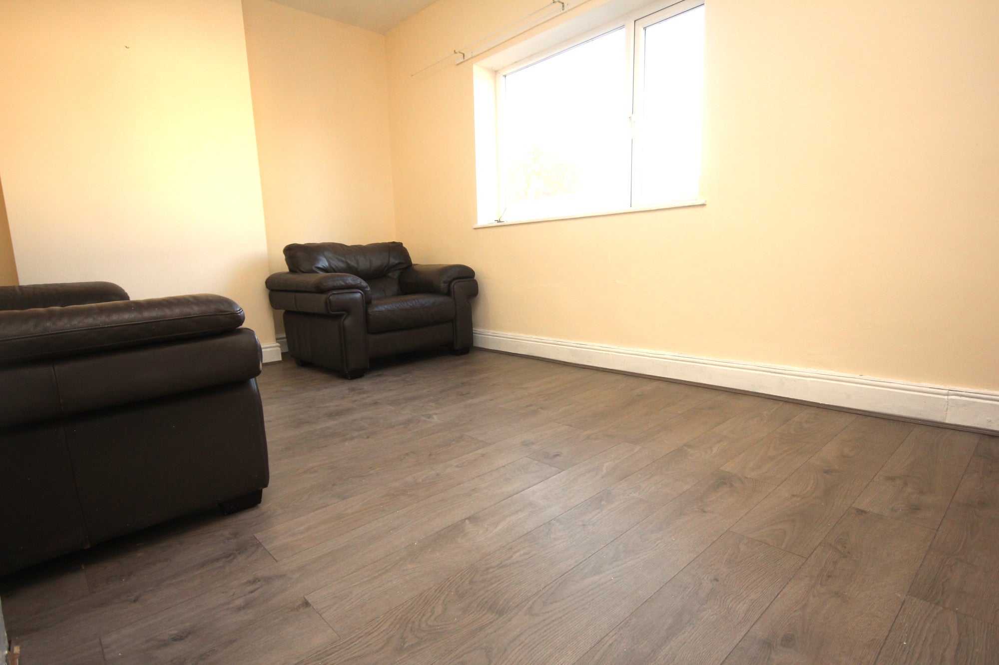 Flat Watkin Lane in Preston
