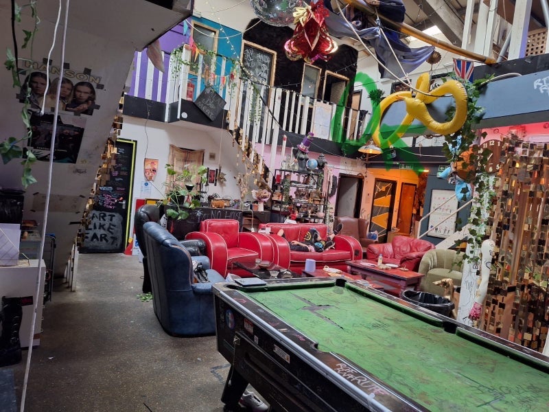 Room Bream Street in Greater London
