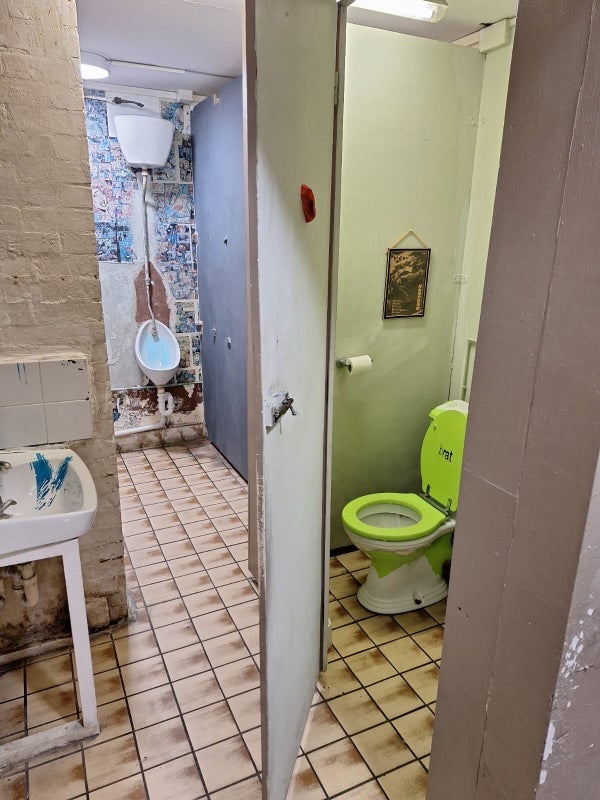 Room Bream Street in Greater London