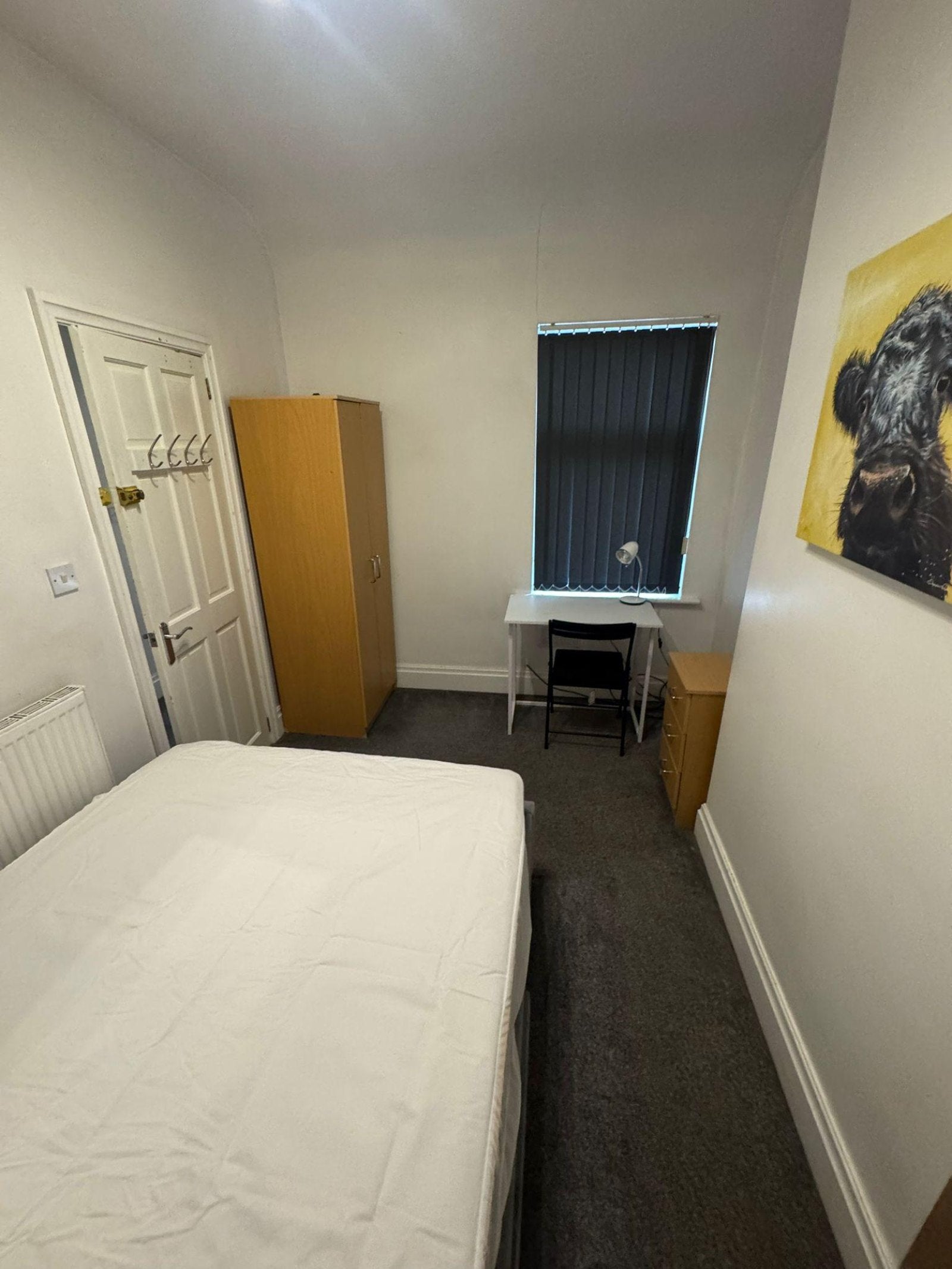 Room Honeywood in Newcastle-under-Lyme