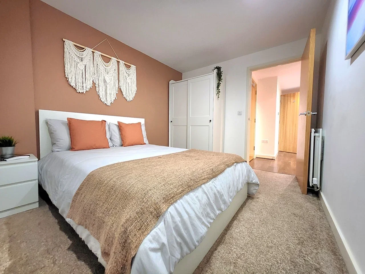 Flat Duke of Wellington Avenue in Greater London