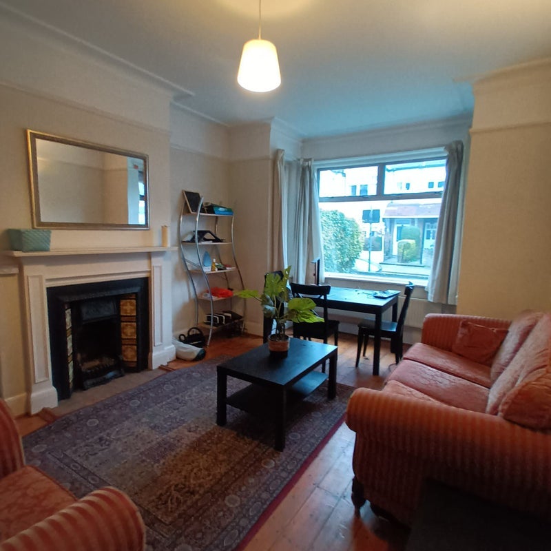 House Weymouth Avenue in Greater London