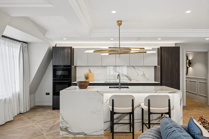 Flat Orme Court in City of Westminster