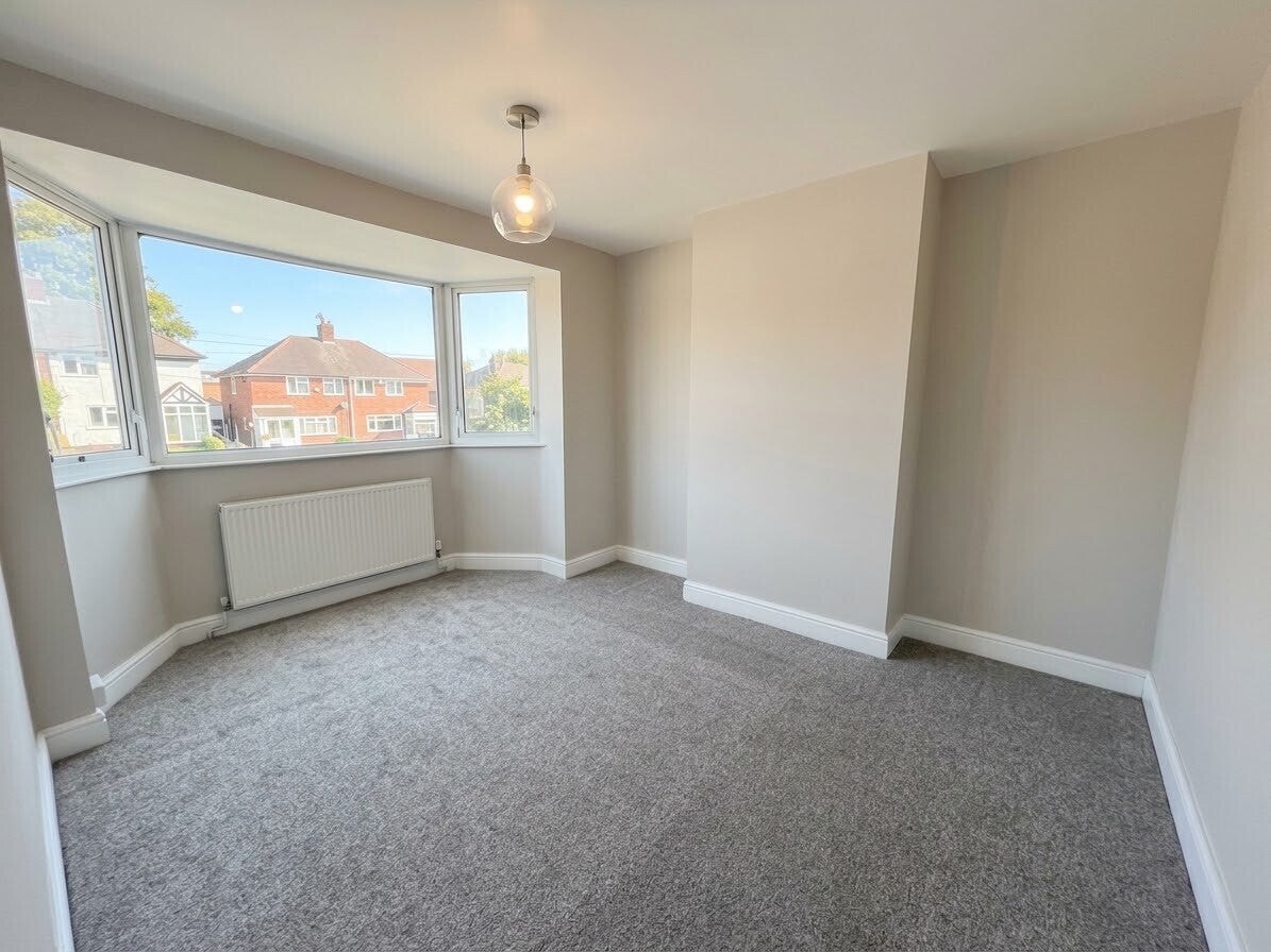 House Tedbury Crescent in Birmingham
